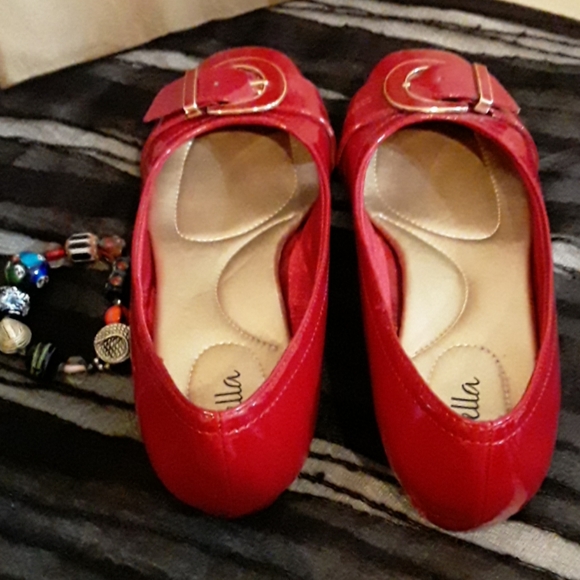 Abella Shoes Abella Flats Poshmark
